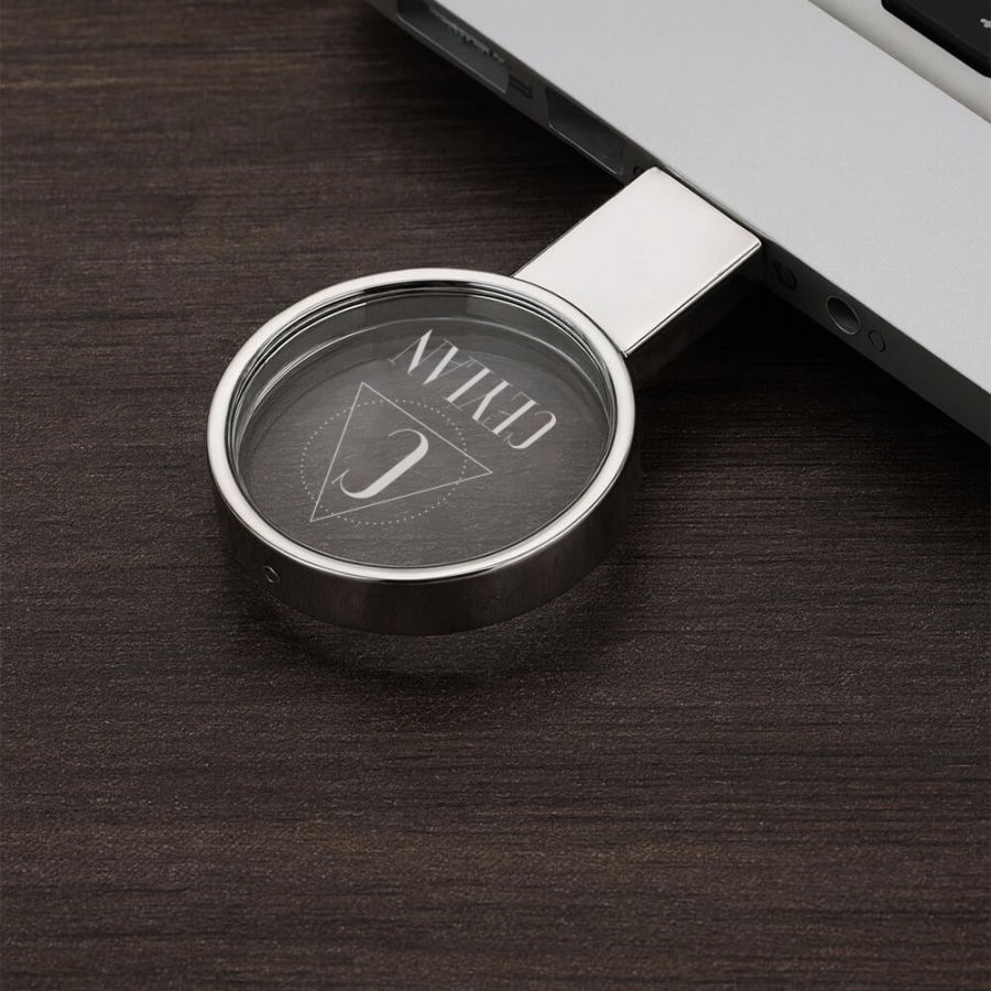 Kişiye Özel Oval Kristal USB Bellek – 32 GB - Hediyesec